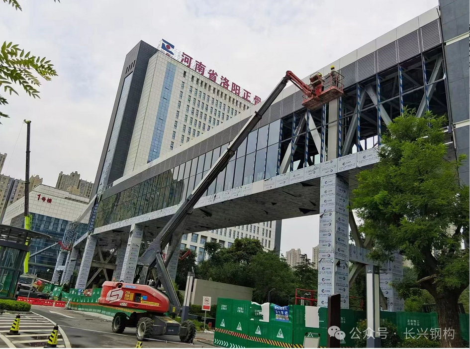 長興鋼構(gòu):全力以赴,保障項目安全與高效推進 長興鋼構(gòu) 2024年07月25日 10:37 河南 長興鋼構(gòu):全力以赴,保障項目安全與高效推進 長興鋼構(gòu) 2024年07月25日 10:37 河南